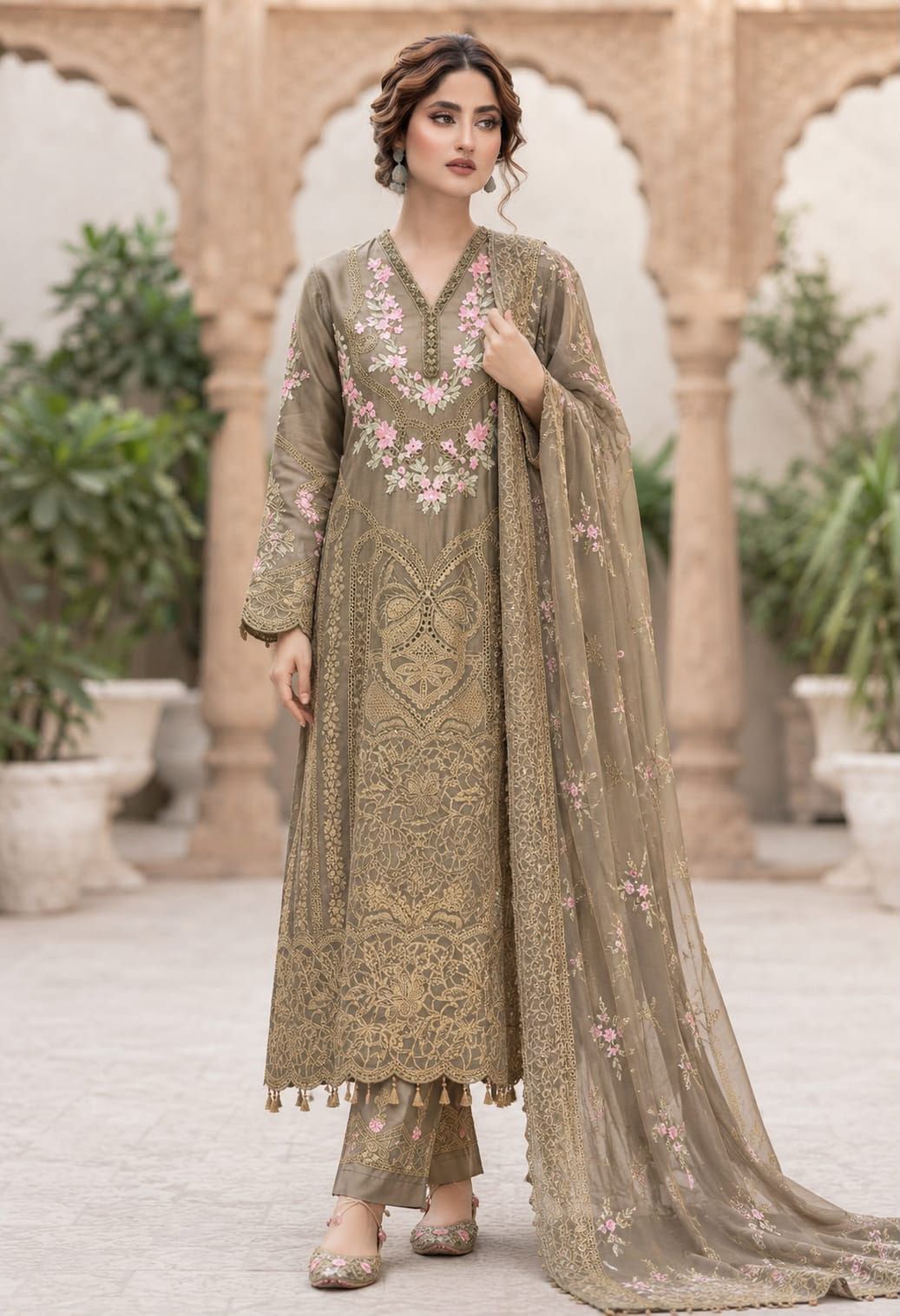 U&I Glamour_ NAQSH E DIL